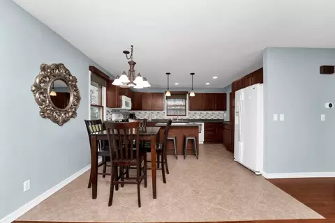 2137 Root St, Crest Hill, IL 60403 photo 17