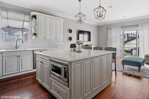 1541 W Wolfram St, Chicago, IL 60657 photo 8