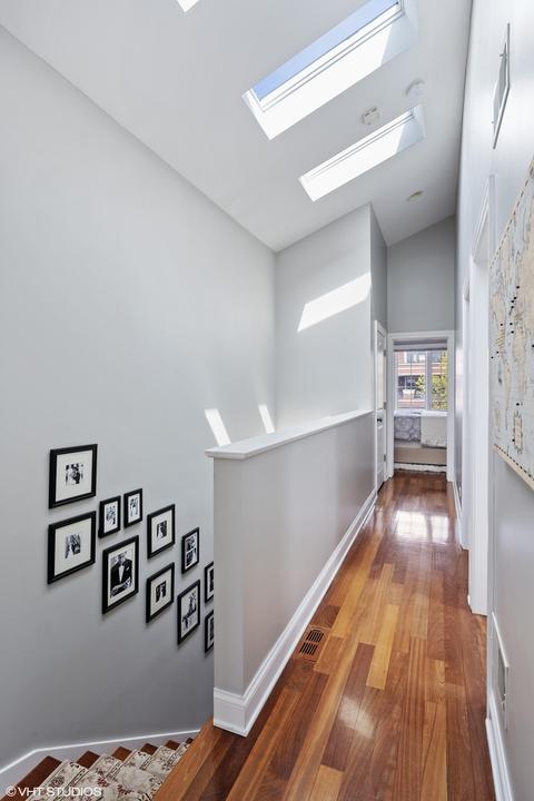 1541 W Wolfram St, Chicago, IL 60657 photo 16