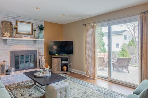 5056 Adele Dr, Gurnee, IL 60031 photo 15