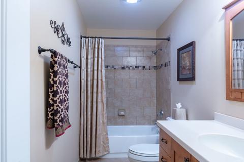 5056 Adele Dr, Gurnee, IL 60031 photo 33