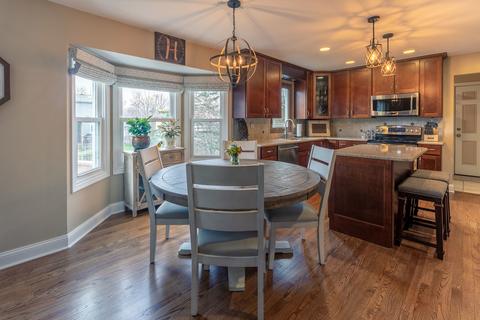 5056 Adele Dr, Gurnee, IL 60031 photo 11