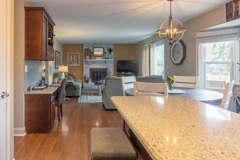 5056 Adele Dr, Gurnee, IL 60031 photo 13