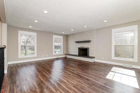 207 Mays Dr, Bloomington, IL 61701 photo 9