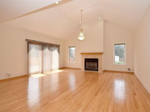 2218 Westview Dr, Des Plaines, IL 60018 photo 10