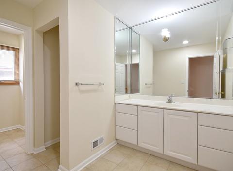 2218 Westview Dr, Des Plaines, IL 60018 photo 32