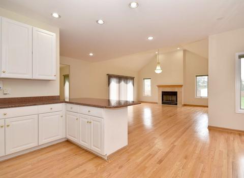 2218 Westview Dr, Des Plaines, IL 60018 photo 18