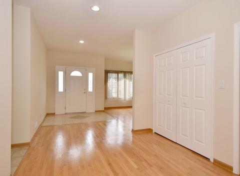 2218 Westview Dr, Des Plaines, IL 60018 photo 7