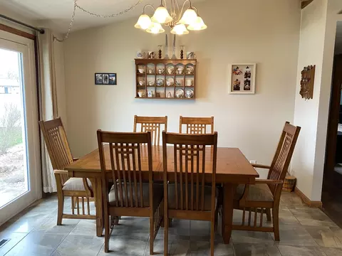 923 W 1st St, Spring Valley, IL 61362 photo 3