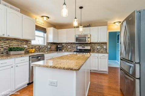 7710 Oleander Dr, Plainfield, IL 60586 photo 6