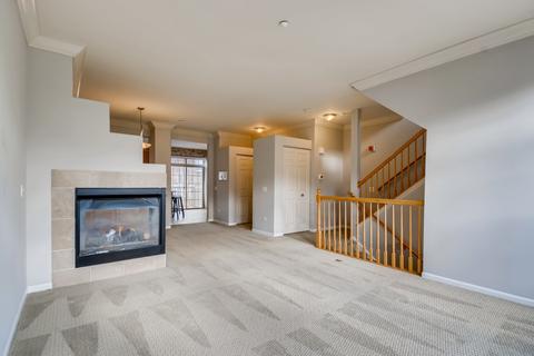 743 Prestwick Ln, Wheeling, IL 60090 photo 3
