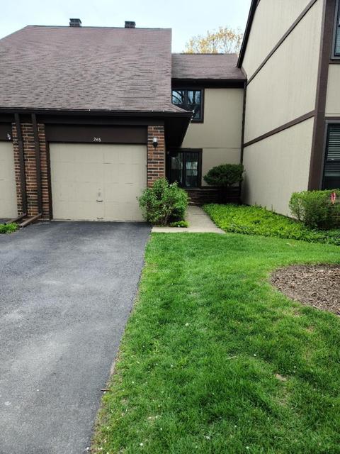 246 Shadowbend Dr, Wheeling, IL 60090 photo 1