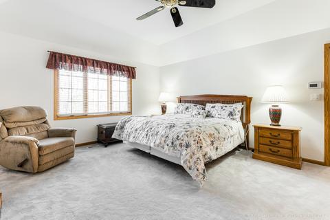 830 E Stone Ct, Addison, IL 60101 photo 18