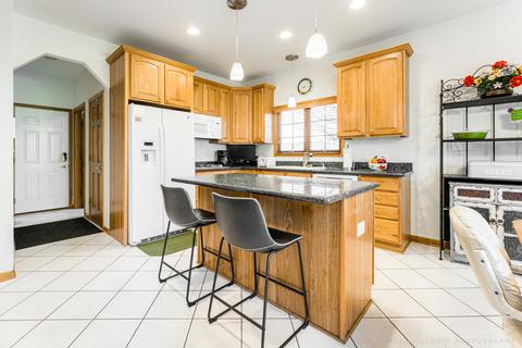 830 E Stone Ct, Addison, IL 60101 photo 10