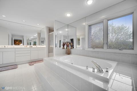 2530 Windrush Ln, Northbrook, IL 60062 photo 18