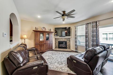 1183 Colfax Ave, Des Plaines, IL 60016 photo 5