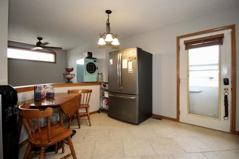 200 N Blair Dr, Normal, IL 61761 photo 4