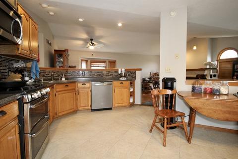 200 N Blair Dr, Normal, IL 61761 photo 3