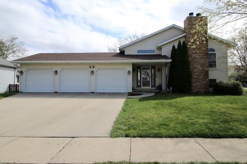 200 N Blair Dr, Normal, IL 61761 photo 1