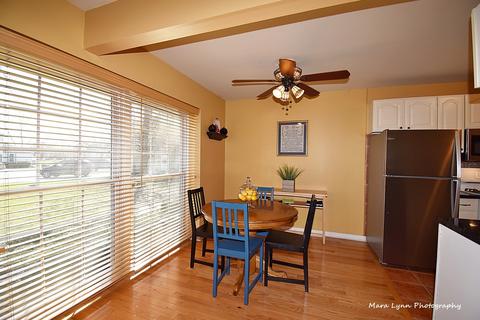 1675 Monticello Ct #B, Wheaton, IL 60189 photo 10