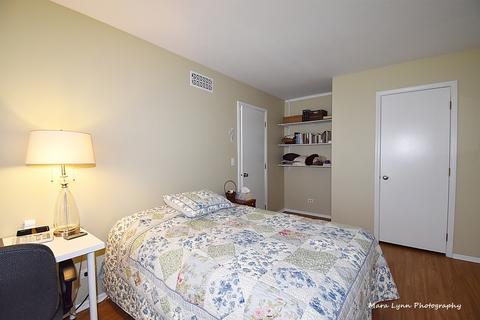 1675 Monticello Ct #B, Wheaton, IL 60189 photo 21
