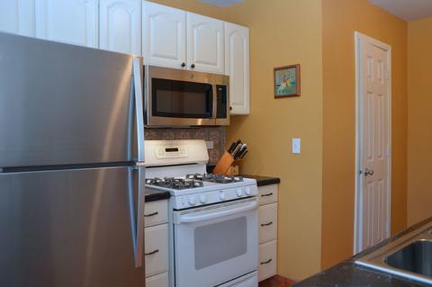 1675 Monticello Ct #B, Wheaton, IL 60189 photo 15
