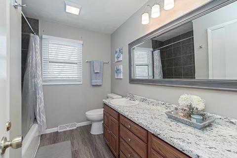 1007 N Maple St, Normal, IL 61761 photo 9