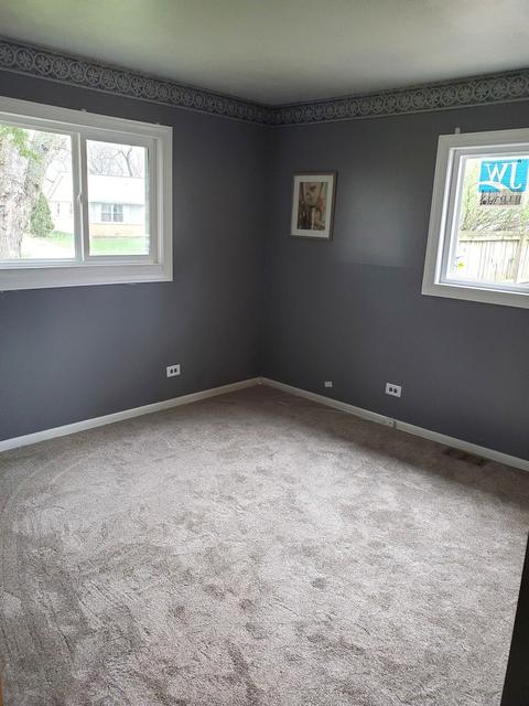 893 Parkway Ave, Elgin, IL 60120 photo 7