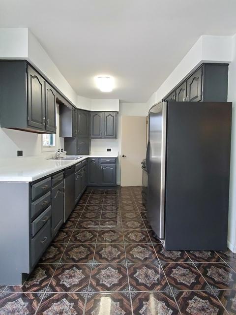 893 Parkway Ave, Elgin, IL 60120 photo 3