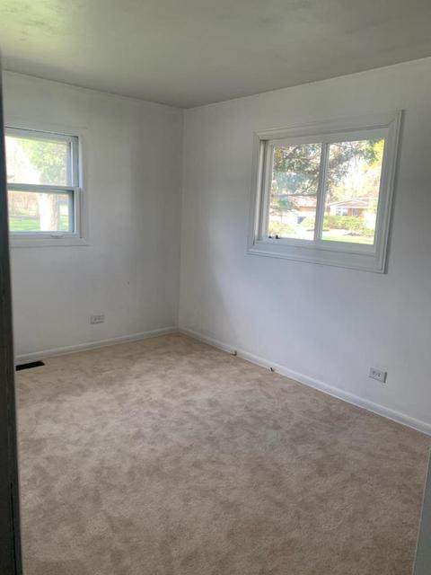 893 Parkway Ave, Elgin, IL 60120 photo 8