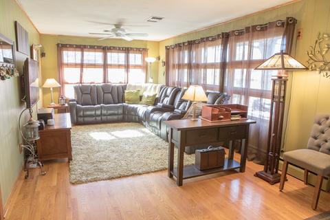 1940 Stephen St, Aurora, IL 60502 photo 7