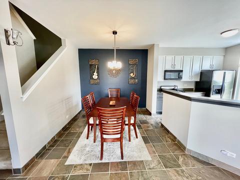 2902 Falling Waters Dr, Lindenhurst, IL 60046 photo 8
