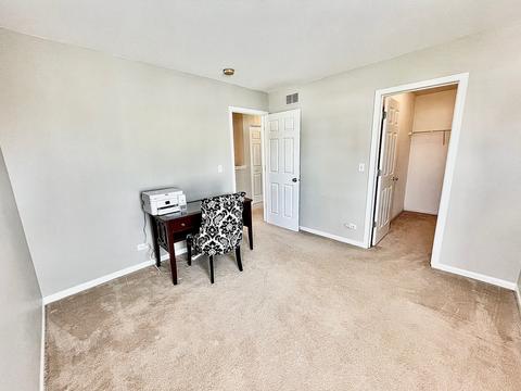 2902 Falling Waters Dr, Lindenhurst, IL 60046 photo 11