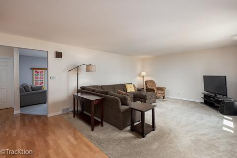 948 S Cedar Ave, Elmhurst, IL 60126 photo 3