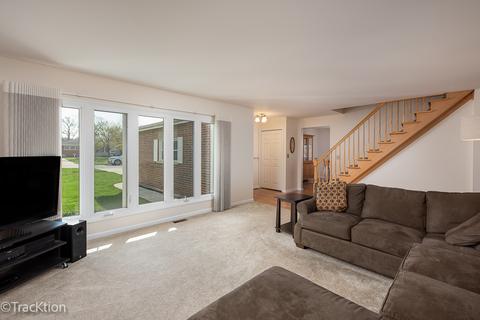 948 S Cedar Ave, Elmhurst, IL 60126 photo 2