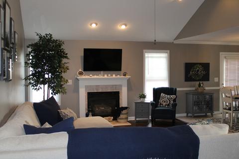 104 E Main St, Stanford, IL 61774 photo 6