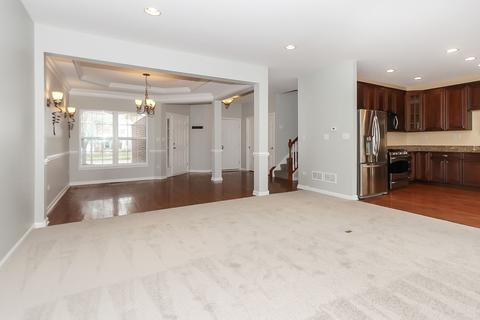 1144 Falcon Ridge Dr, Elgin, IL 60124 photo 8