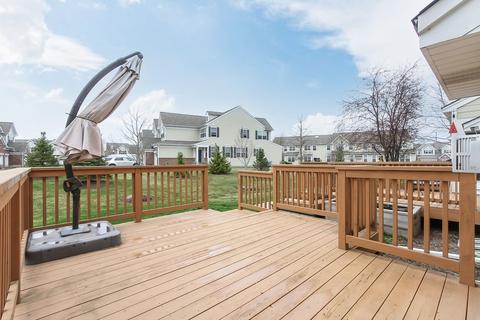 1144 Falcon Ridge Dr, Elgin, IL 60124 photo 2