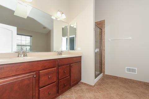 1144 Falcon Ridge Dr, Elgin, IL 60124 photo 25