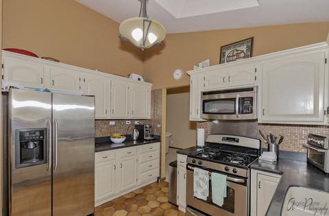 470 Anita Pl, Wheeling, IL 60090 photo 12