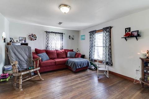 308 E Park St, Minier, IL 61759 photo 5