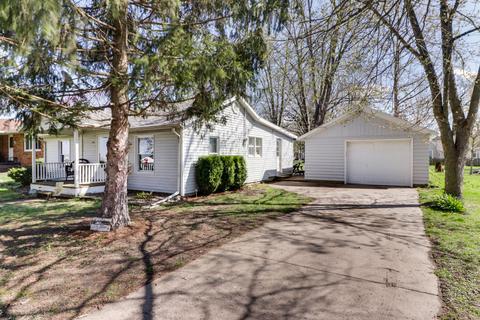 308 E Park St, Minier, IL 61759 photo 3