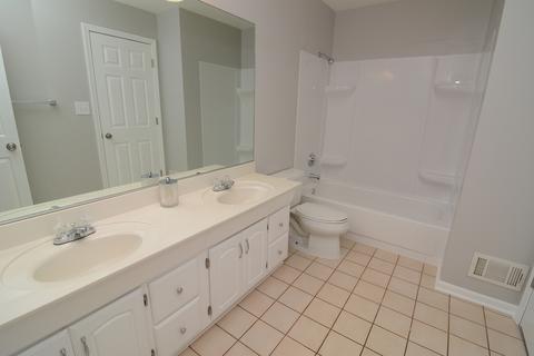 1000 Freeman Rd, Hoffman Estates, IL 60192 photo 23