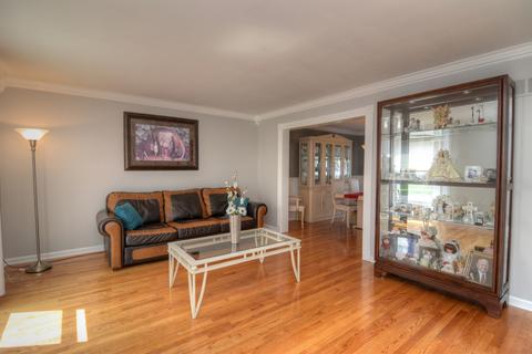 1000 Freeman Rd, Hoffman Estates, IL 60192 photo 4