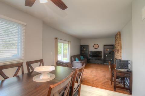 1000 Freeman Rd, Hoffman Estates, IL 60192 photo 13