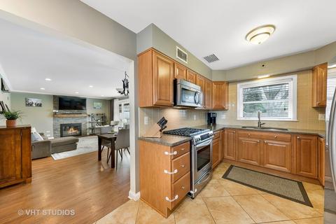 480 Cornell Ave, Des Plaines, IL 60016 photo 5