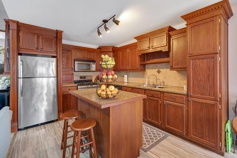 970 Ascot Dr, Elgin, IL 60123 photo 6