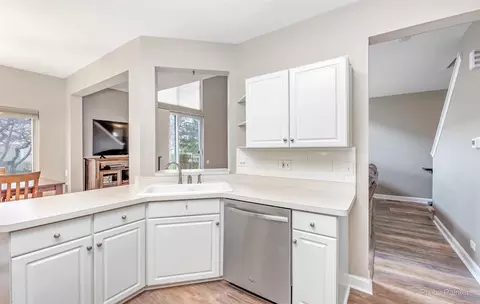 1579 Spaulding Rd, Bartlett, IL 60103 photo 9
