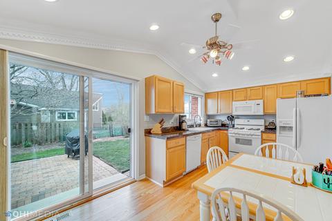 1209 Emerald Dr, Naperville, IL 60540 photo 8