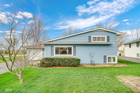 1209 Emerald Dr, Naperville, IL 60540 photo 1